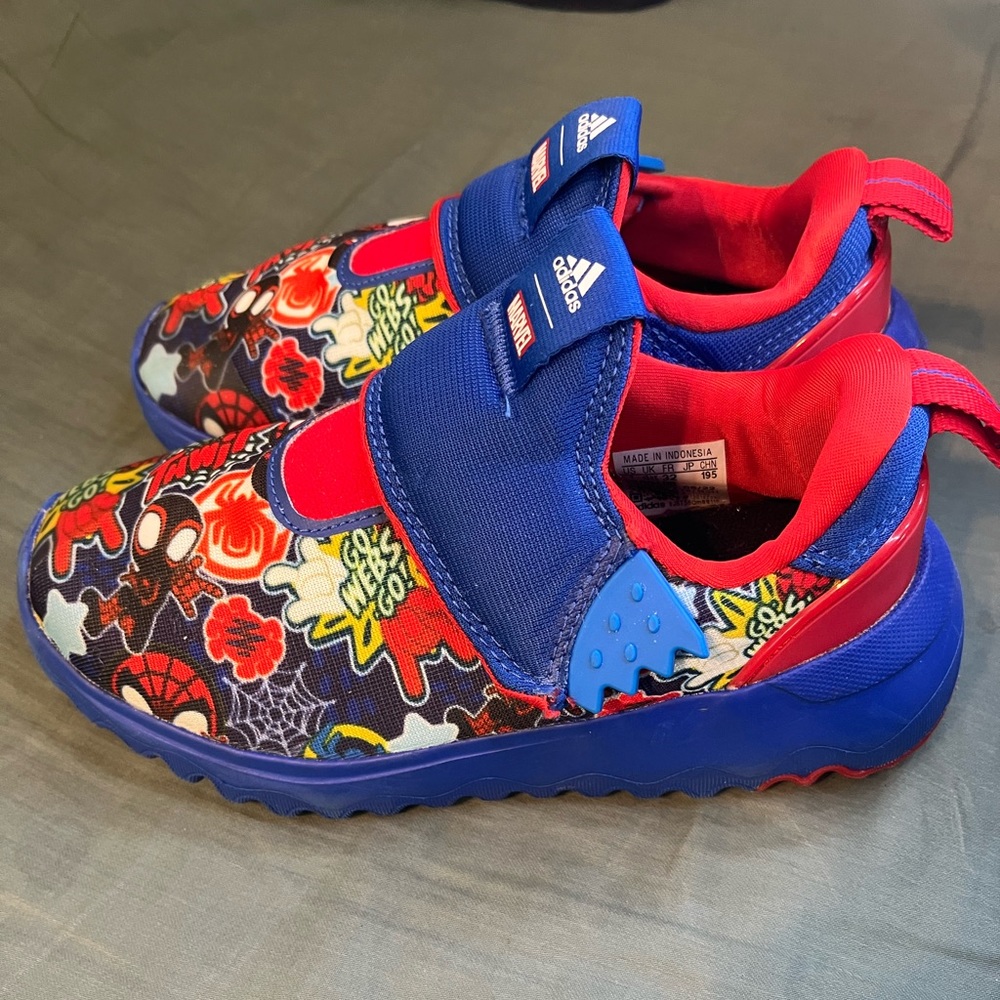 Adidas Marvel Velcro Sneaker